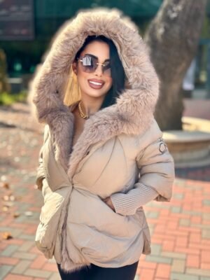 Alternative view of Geaca CK blana scurt CREM